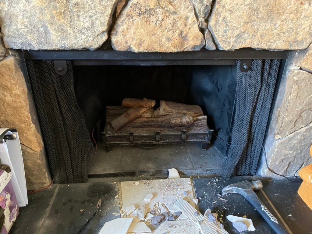 Burnaby Gas Fireplace Service | Annual Cleaning & Expert Safety Check 3 Burnaby Gas Fireplace Service